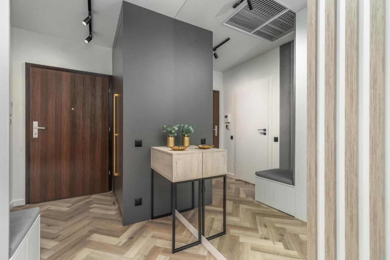 Comfy Apartments 4-5Th Floor Hanza Tower - Sauna & Pool Estetino Exterior foto